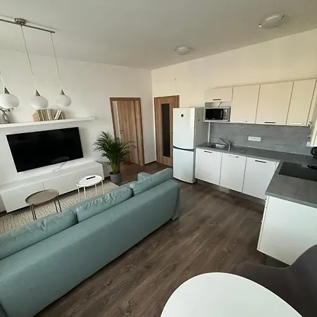 Urban By Homester Apartament