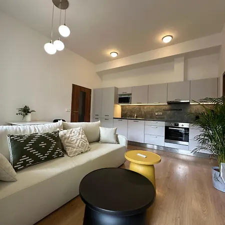 Urban By Homester *